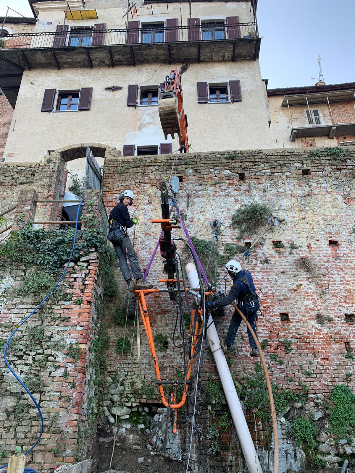 Tiranti muro di contenimento - Mondov&igrave;